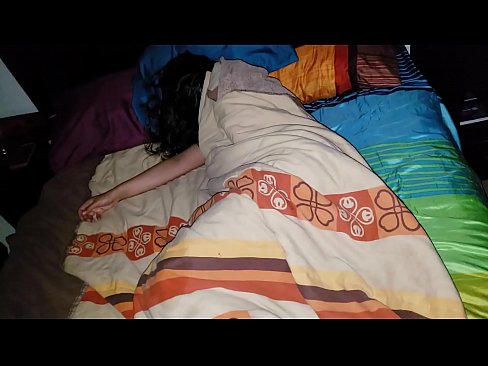 ❤️ Stepson berating a sua jovem madrasta enquanto ela dorme. ❤️❌ Porno em porno pt.muitohentai.ru ❌️❤